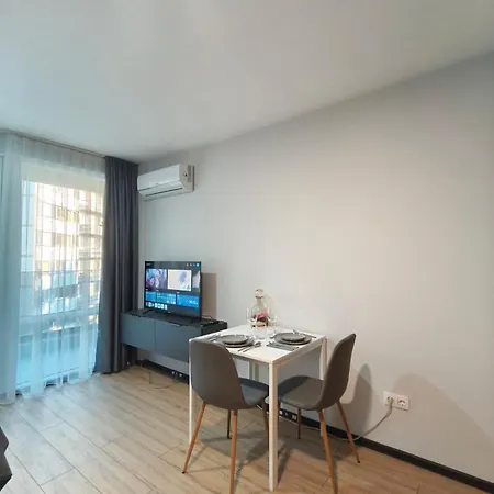 Gia Paradise 12 Apartment